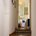 Casa Merce 아파트호텔 4*