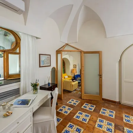 Casa Merce Apartmanhotel 4*